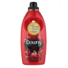 Downy Premium Parfum Passion Concentrate Fabric Conditioner 370ml