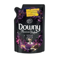 Downy Premium Parfum Mystique Concentrate Fabric Conditioner Refill 560ml